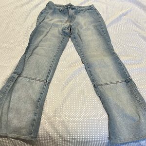 Distressed open flared jeans euro 42